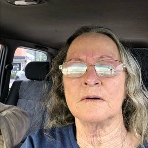 Meet your Posher, Lynette